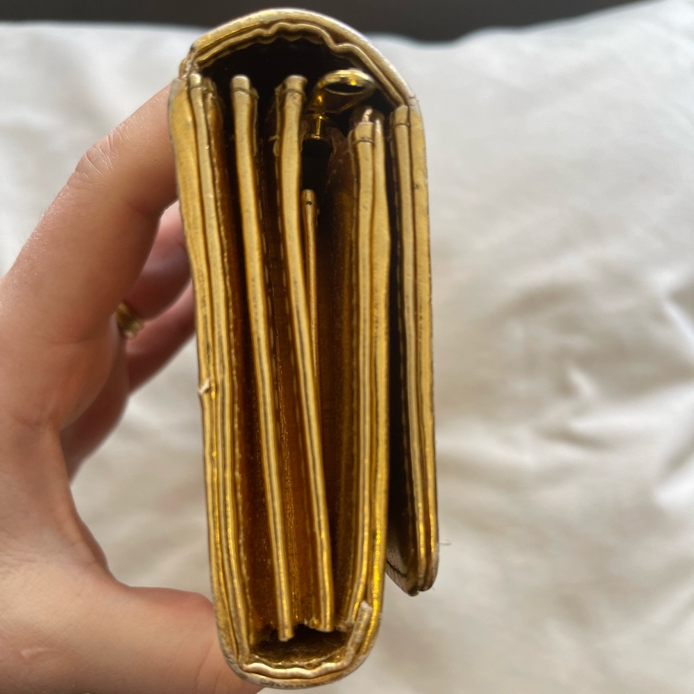 Gold Hello Kitty “May Luck Come to You” Wallet - Picture 4 of 14